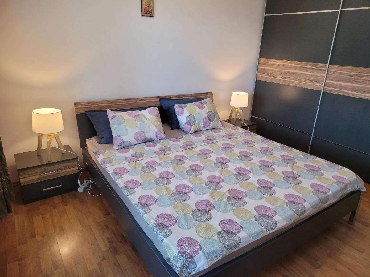Quiet, Relaxing, Family Friendly Apartment Bucharest Exterior photo